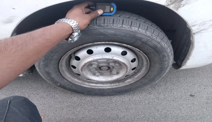 2013 Maruti Wagon R 1.0 LXI, Petrol, Manual, 86,778 km, tyre