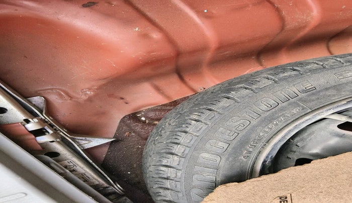 2011 Maruti Alto K10 VXI, Petrol, Manual, 59,629 km, tyre