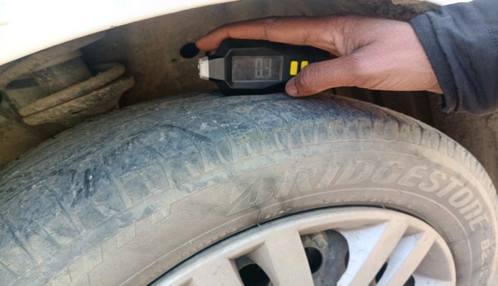 2015 Maruti Wagon R 1.0 VXI, Petrol, Manual, 72,253 km, tyre