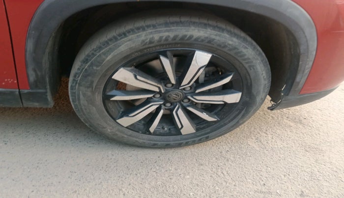 2020 MG HECTOR PLUS SHARP 1.5 PETROL TURBO DCT 6-STR, Petrol, Automatic, 79,752 km, tyre