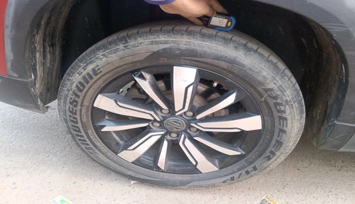 2020 MG HECTOR PLUS SHARP 1.5 PETROL TURBO DCT 6-STR, Petrol, Automatic, 79,752 km, tyre