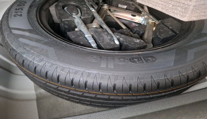 2022 MG ASTOR SUPER 1.5 MT, Petrol, Manual, 32,845 km, tyre