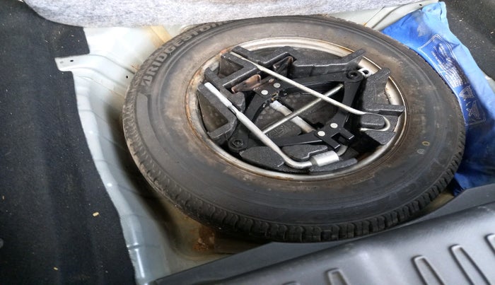 2020 Tata ALTROZ XZ PETROL, Petrol, Manual, 52,169 km, tyre