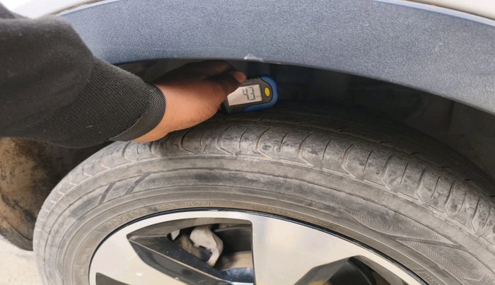 2018 Tata NEXON XZ PLUS PETROL, Petrol, Manual, 1,08,438 km, tyre