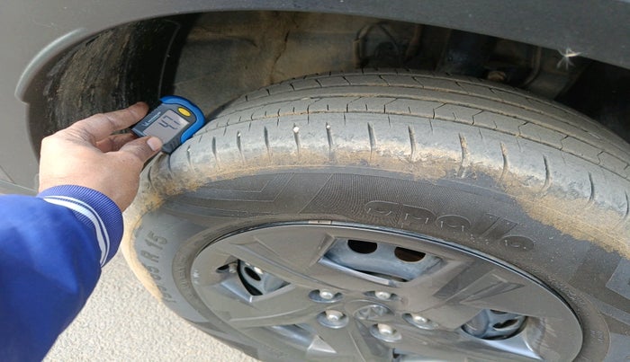 2024 Hyundai VENUE S(O) 1.2, Petrol, Manual, 14,981 km, tyre