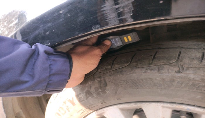 2018 Maruti Ciaz DELTA 1.5 SHVS MT PETROL, Petrol, Manual, 82,624 km, tyre