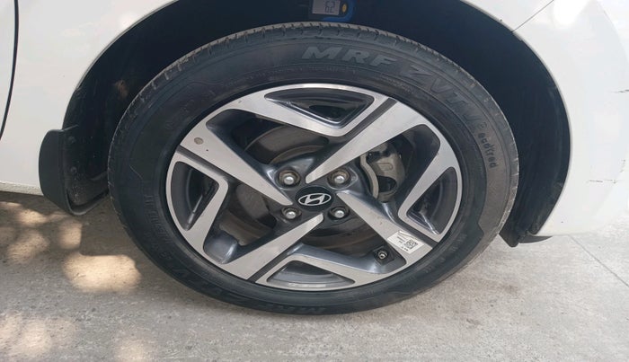 2023 Hyundai AURA SX 1.2 CNG, Petrol, Manual, 12,648 km, tyre