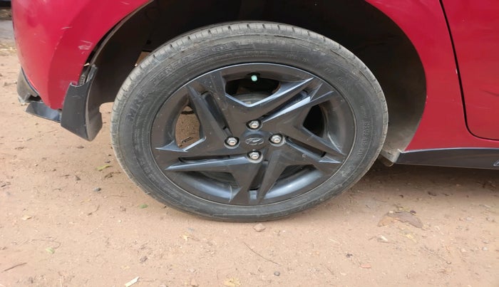 2020 Hyundai NEW I20 SPORTZ 1.2 AT, Petrol, Automatic, 84,255 km, tyre