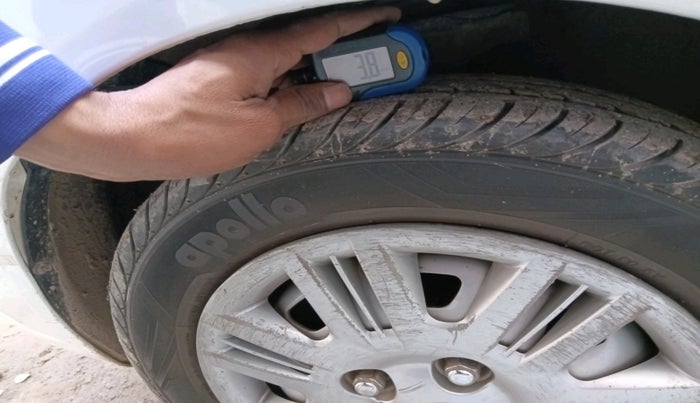 2011 Hyundai Santro Xing GL, Petrol, Manual, 73,879 km, tyre