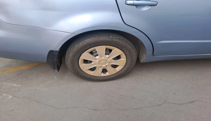 2013 Maruti SX4 VXI CNG, Petrol, Manual, 1,23,019 km, tyre