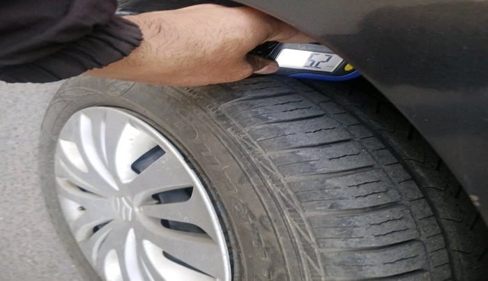 2013 Maruti Ertiga VXI CNG, Petrol, Manual, 53,055 km, tyre