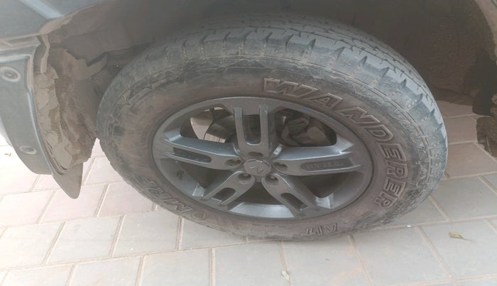 2023 Mahindra Thar LX D HT 2WD MT, Diesel, Manual, 25,058 km, tyre