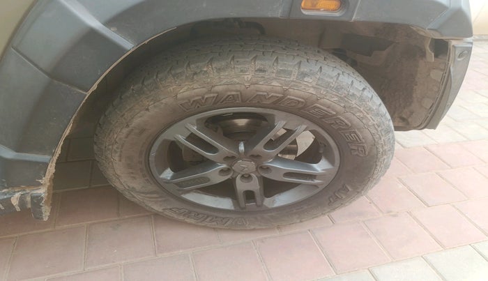 2023 Mahindra Thar LX D HT 2WD MT, Diesel, Manual, 25,058 km, tyre