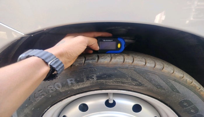 2013 Maruti Wagon R 1.0 LXI CNG, Petrol, Manual, 1,14,262 km, tyre