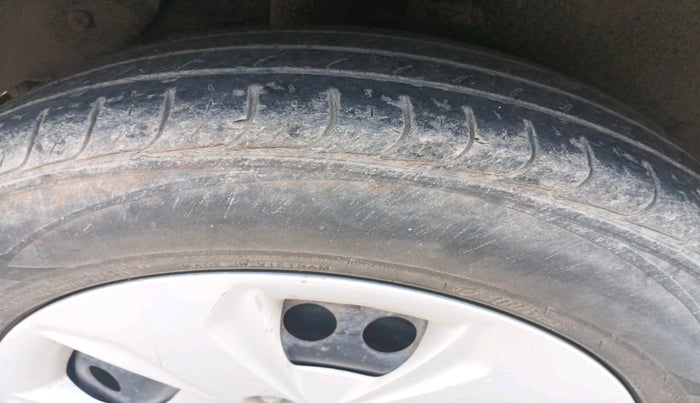 2017 Hyundai Creta E PLUS 1.6 PETROL, Petrol, Manual, 51,903 km, tyre