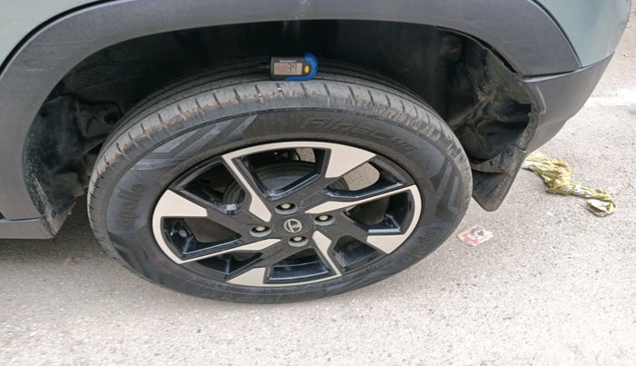 2021 Tata PUNCH ACCOMPLISHED MT, Petrol, Manual, 31,271 km, tyre