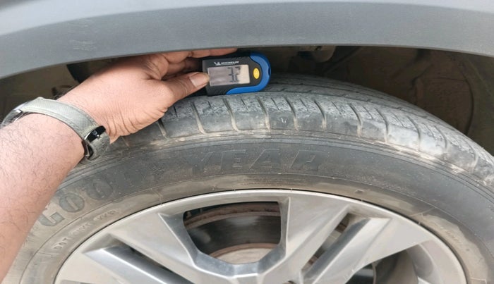 2021 KIA SELTOS HTX 1.5 PETROL, Petrol, Manual, 33,483 km, tyre