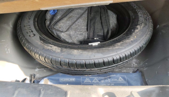 2018 Hyundai Verna 1.6 SX (O) CRDI MT, Diesel, Manual, 1,29,053 km, tyre