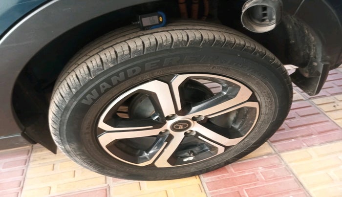 2022 Tata NEXON EV XZ PLUS, Electric, Automatic, 77,446 km, tyre