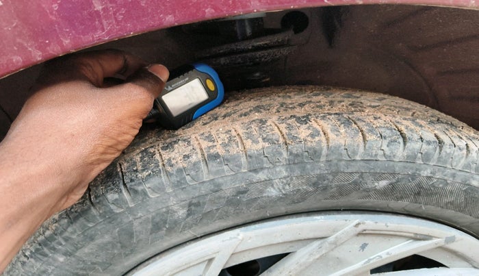 2012 Maruti Wagon R 1.0 VXI, Petrol, Manual, 71,575 km, tyre