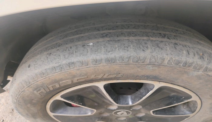 2016 Renault Duster 110 PS RXZ 4X2 AMT DIESEL, Diesel, Automatic, 1,62,344 km, tyre