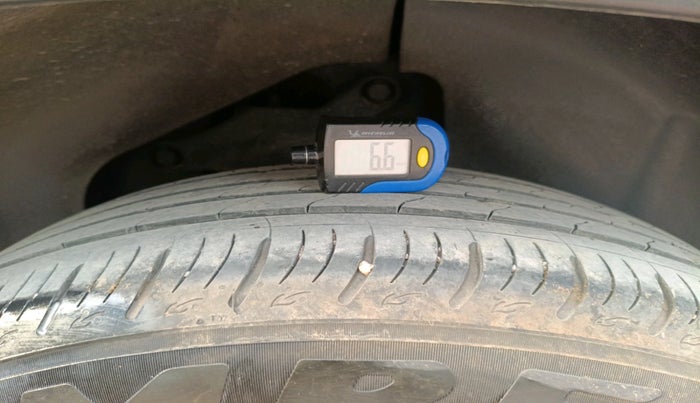 2021 Tata Safari XZ PLUS ADVENTURE 7STR, Diesel, Manual, 85,337 km, tyre