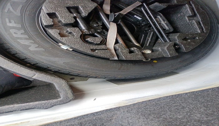 2018 Volkswagen Vento HIGHLINE 1.5 AT, Diesel, Automatic, 1,55,022 km, tyre