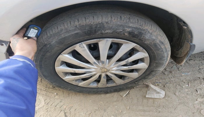 2013 Hyundai i20 MAGNA (O) 1.4 CRDI, Diesel, Manual, 1,07,390 km, tyre