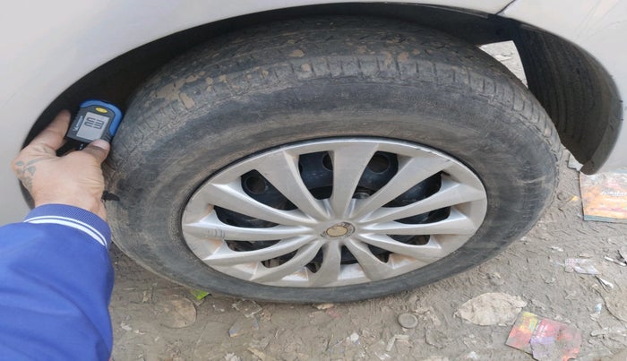 2013 Hyundai i20 MAGNA (O) 1.4 CRDI, Diesel, Manual, 1,07,390 km, tyre