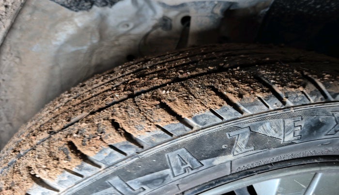 2020 Honda Amaze 1.2L I-VTEC S, Petrol, Manual, 64,315 km, tyre