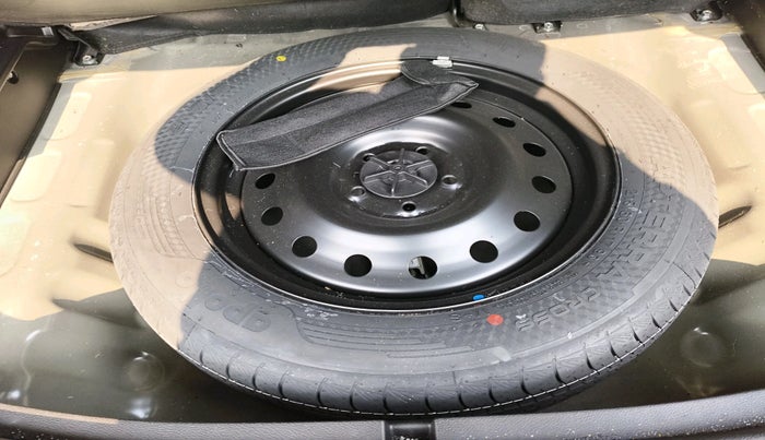 2024 Maruti Grand Vitara ZETA SMART HYBRID, Petrol, Manual, 10,038 km, tyre