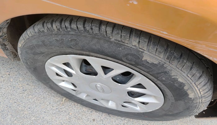 2017 Ford New Figo BASE 1.2 PETROL, Petrol, Manual, 96,747 km, tyre