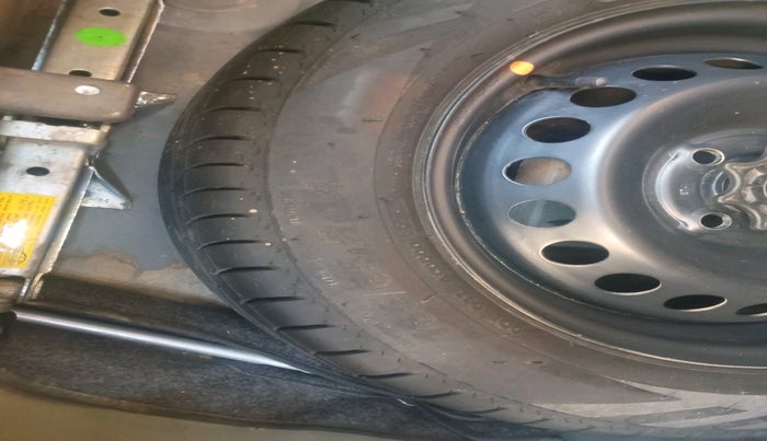 2014 Hyundai Grand i10 SPORTZ 1.2 KAPPA VTVT, Petrol, Manual, 76,500 km, tyre