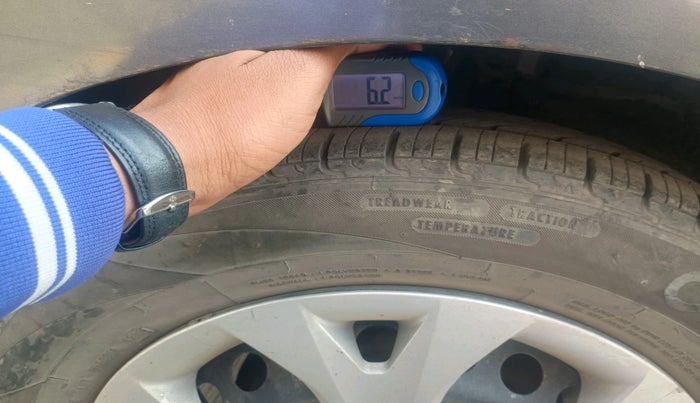 2014 Hyundai Grand i10 SPORTZ 1.2 KAPPA VTVT, Petrol, Manual, 76,500 km, tyre