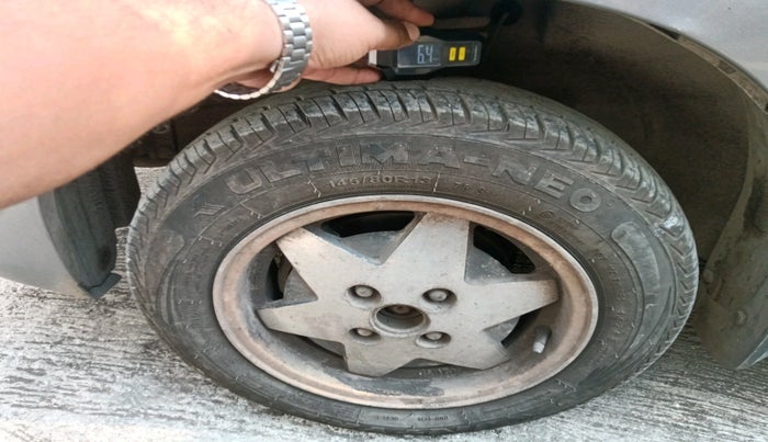 2015 Maruti Wagon R 1.0 LXI CNG, Petrol, Manual, 1,20,476 km, tyre