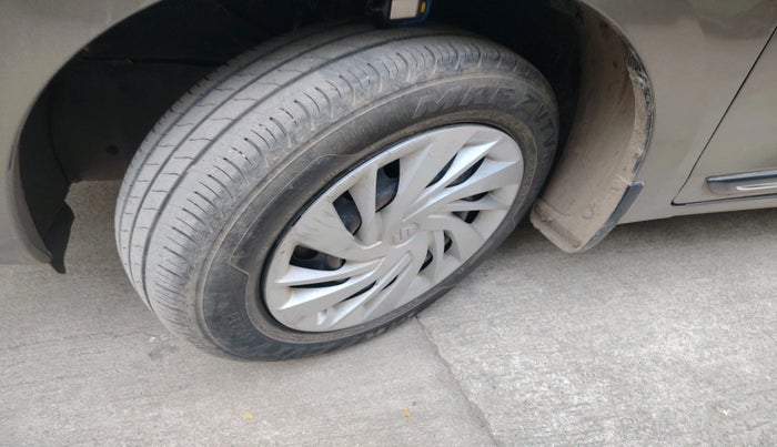 2022 Maruti Ertiga VXI CNG, Petrol, Manual, 1,11,501 km, tyre