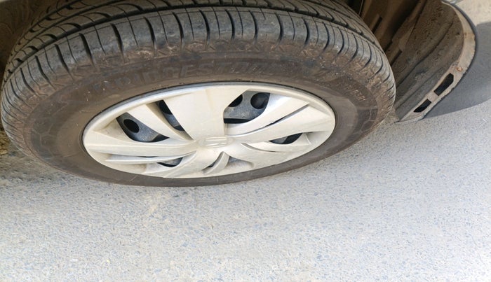 2020 Honda Amaze 1.2L I-VTEC S, Petrol, Manual, 37,753 km, tyre