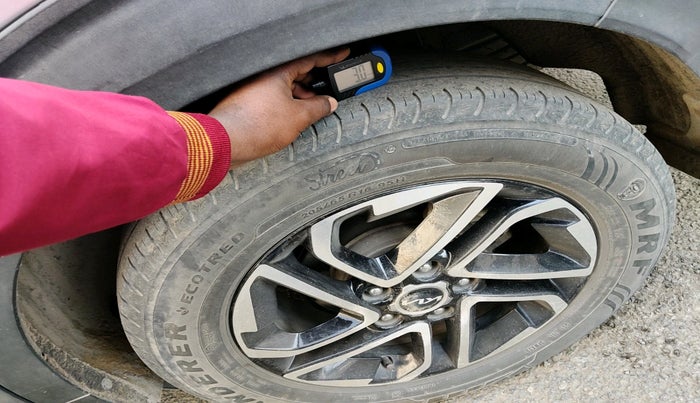 2023 KIA CARENS LUXURY PLUS 1.5 DIESEL AT 7 STR, Diesel, Automatic, 57,192 km, tyre