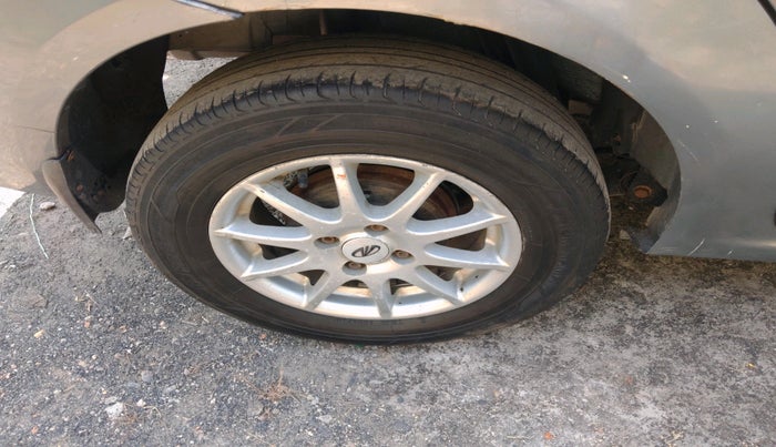 2012 Mahindra Verito 1.5 D2, Diesel, Manual, 1,48,618 km, tyre