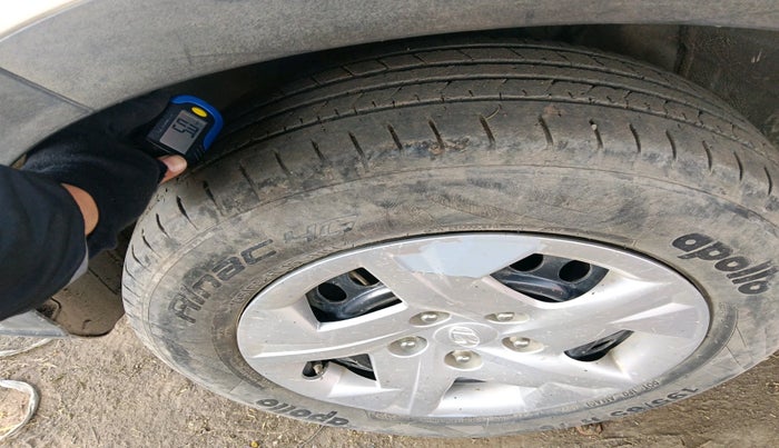 2022 Hyundai VENUE S 1.2, Petrol, Manual, 67,713 km, tyre