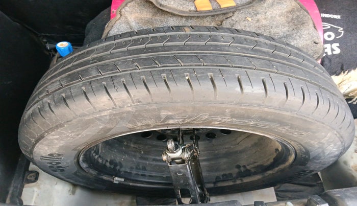 2022 Hyundai VENUE S 1.2, Petrol, Manual, 67,713 km, tyre