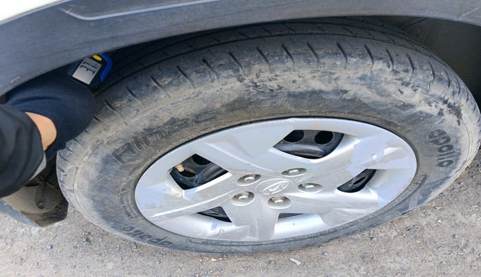 2022 Hyundai VENUE S 1.2, Petrol, Manual, 67,713 km, tyre