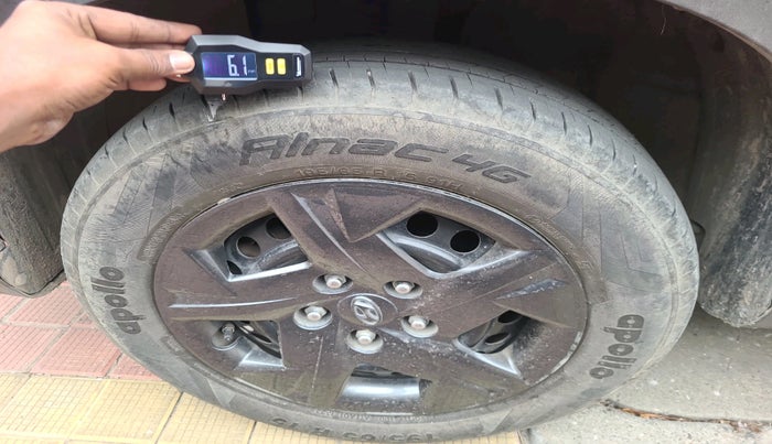 2023 Hyundai VENUE SX 1.2 PETROL, Petrol, Manual, 13,574 km, tyre