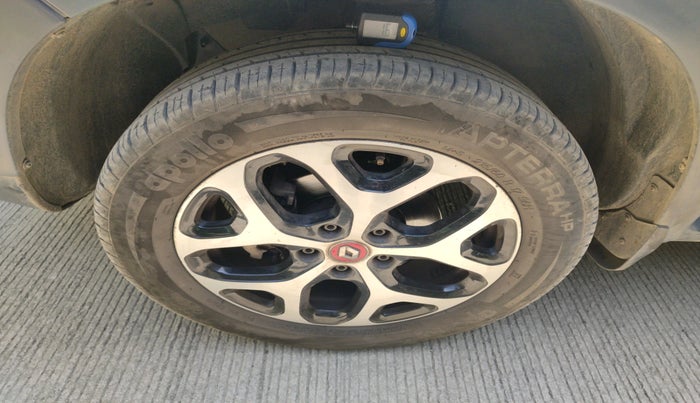 2021 Renault Duster RXZ 1.3 TURBO PETROL CVT, Petrol, Automatic, 30,909 km, tyre