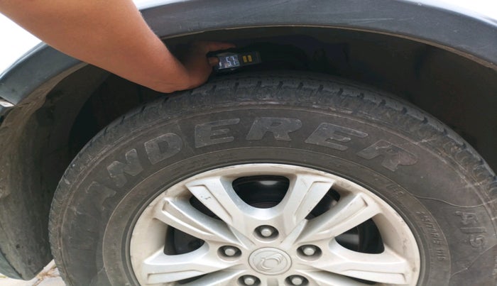 2013 Ssangyong Rexton RX7, Diesel, Automatic, 96,255 km, tyre