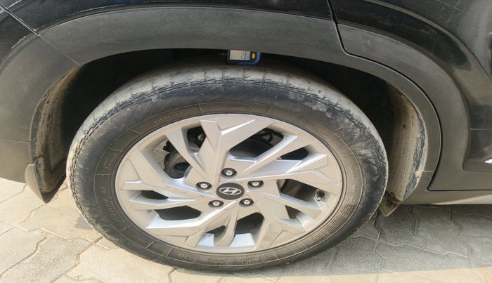 2021 Hyundai Creta SX EXECUTIVE 1.5 PETROL, Petrol, Manual, 60,025 km, tyre