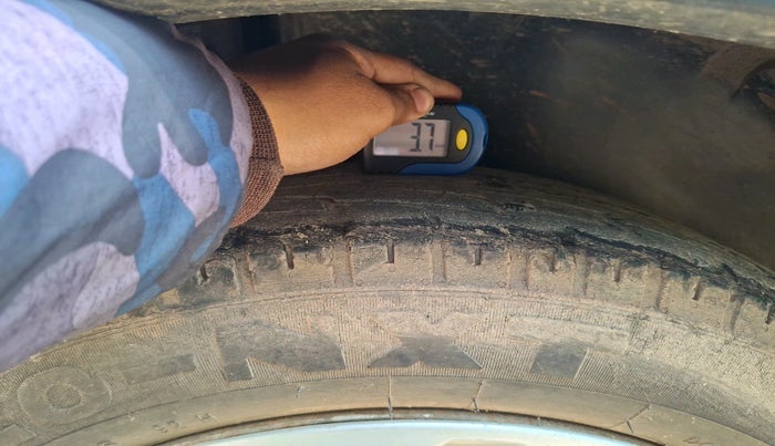 2016 Maruti S Cross SIGMA 1.3, Diesel, Manual, 57,219 km, tyre