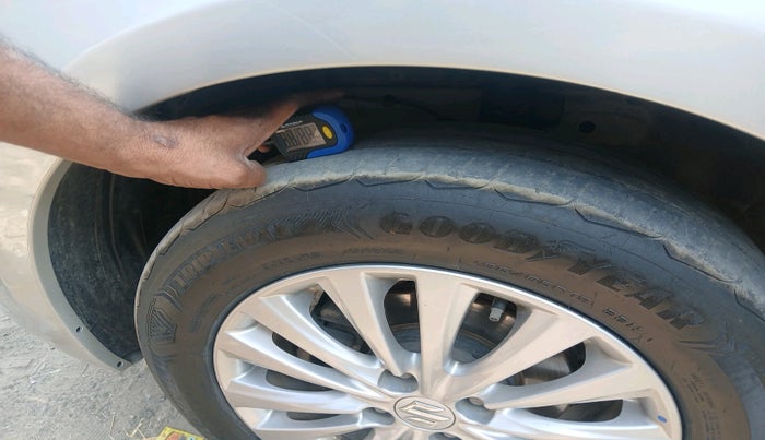 2016 Maruti Ciaz ZXI, Petrol, Manual, 1,75,309 km, tyre