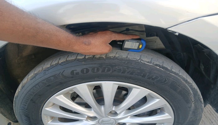 2016 Maruti Ciaz ZXI, Petrol, Manual, 1,75,309 km, tyre