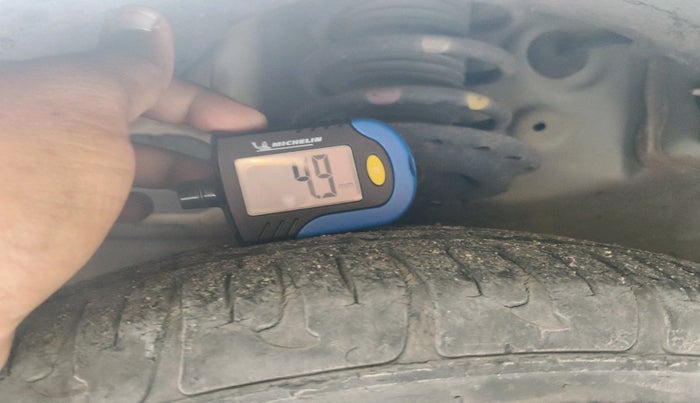 2017 Hyundai Xcent E+, Petrol, Manual, 55,295 km, tyre